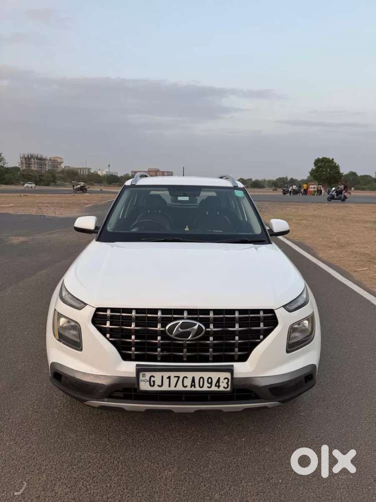 Hyundai Venue 1.2 S Plus, 2022, Petrol