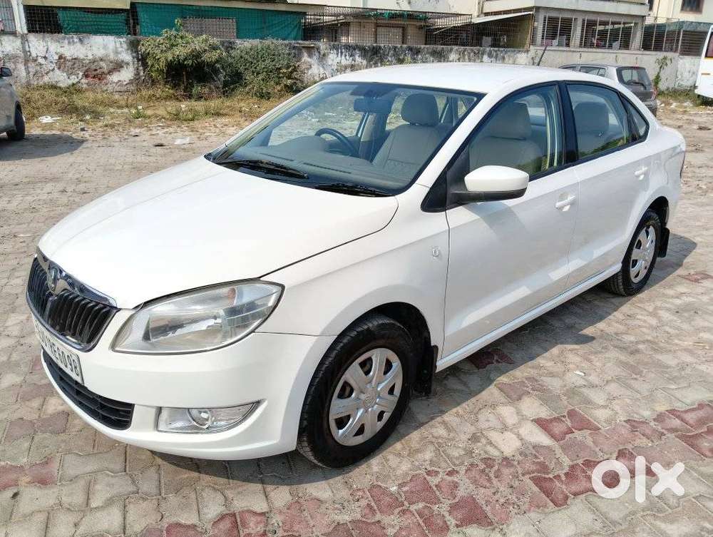 Skoda Rapid 1.5 Tdi Ambition Plus, 2014, Diesel