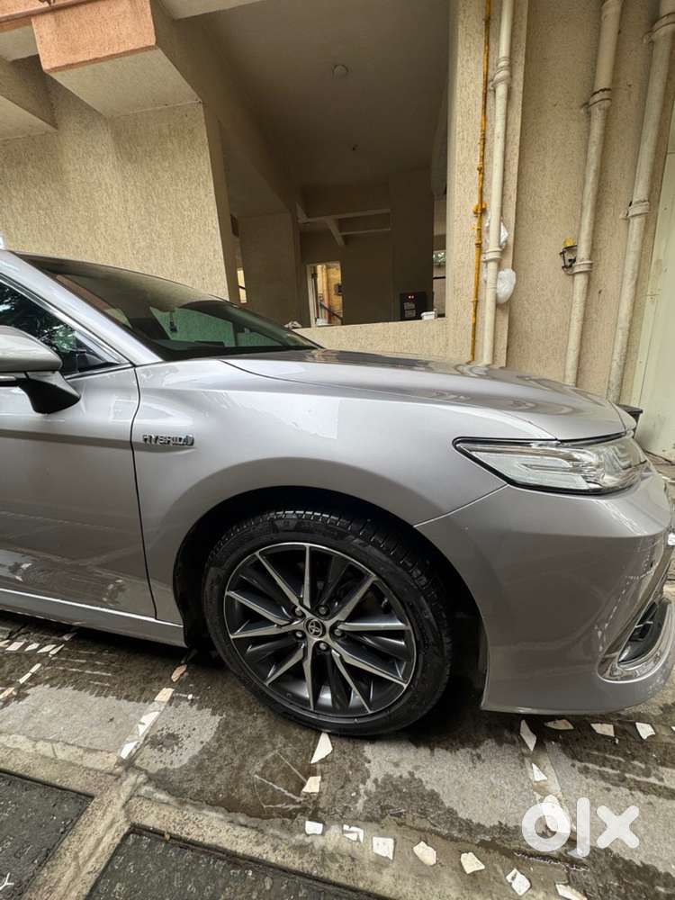 Toyota Camry Hybrid 2022