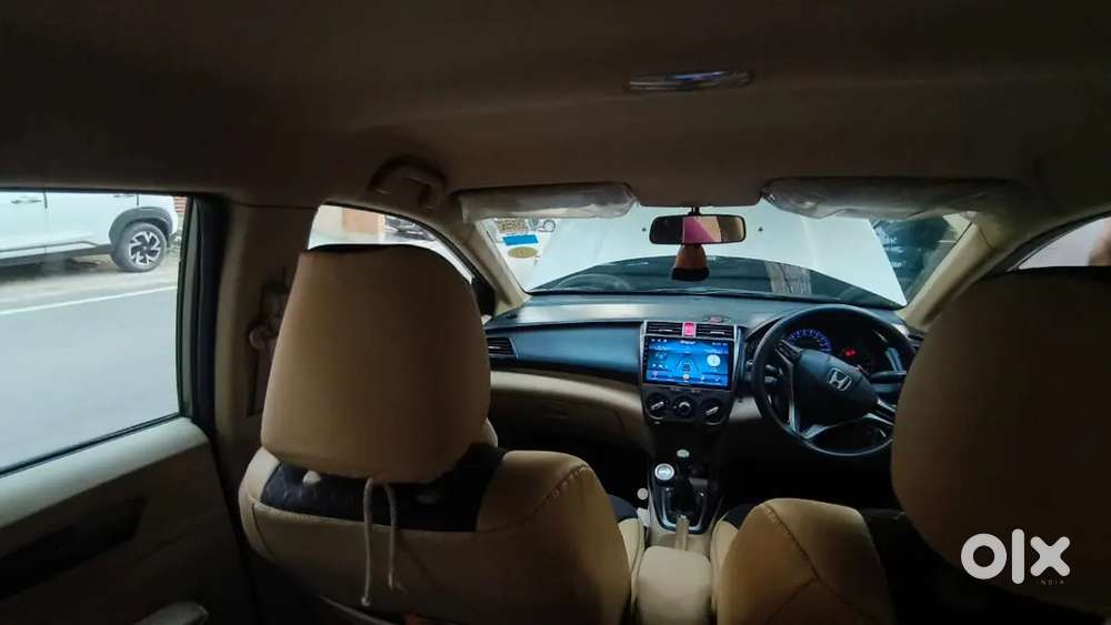 Honda City 1.5 Sv 2015,cng Brand New Company Kit
