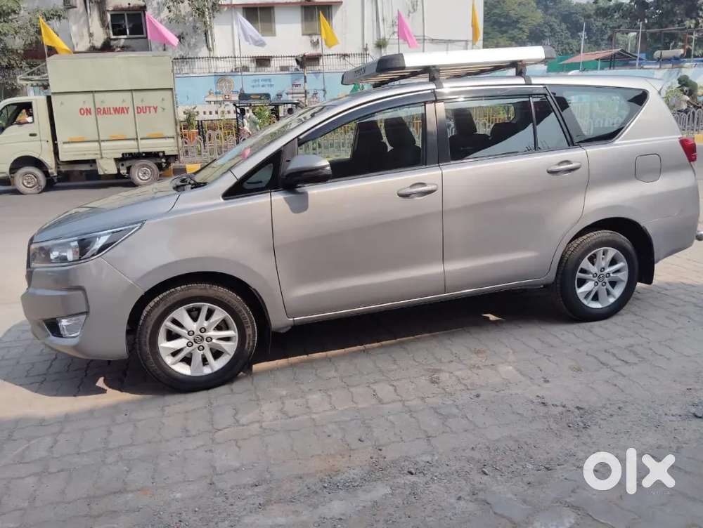 Toyata Innova Cryasta 2017