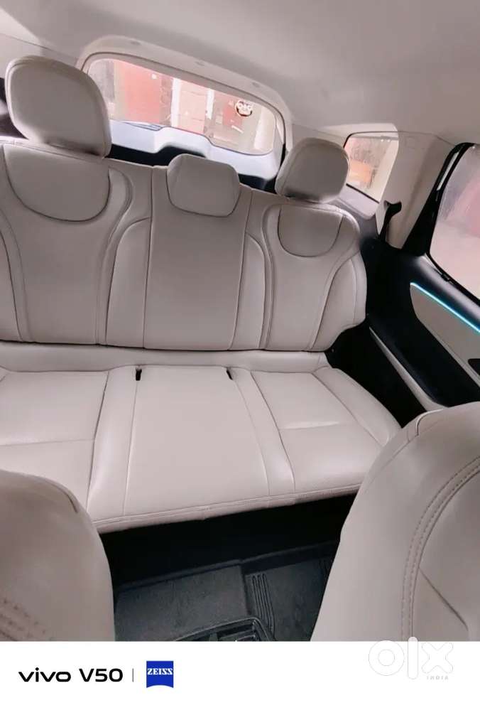 Mahindra Xuv700 2024 Diesel 42000 Km Driven