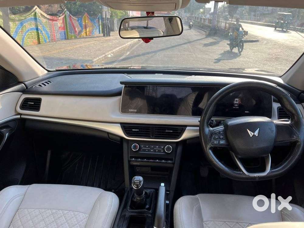 Mahindra Xuv700 2.2 Ax 5 Diesel Mt 7 Str, 2023, Diesel