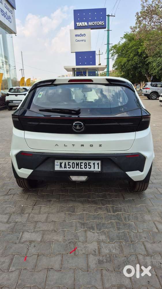Tata Altroz Creative S, 2025, Petrol
