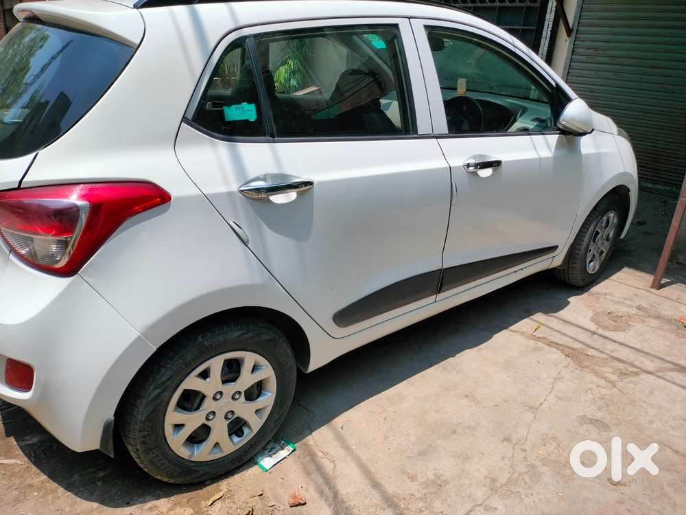Hyundai Grand I10 2013-2016 Sportz, 2014, Petrol