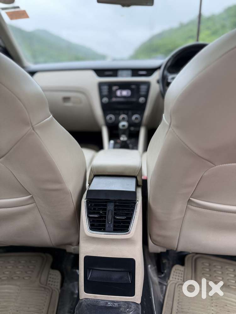 Skoda Octavia Elegance 2.0 Tdi At, 2014, Diesel