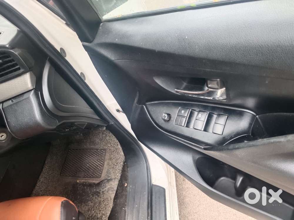 Toyota Innova Crysta 2.4 G Plus Mt 7 Str, 2018, Diesel