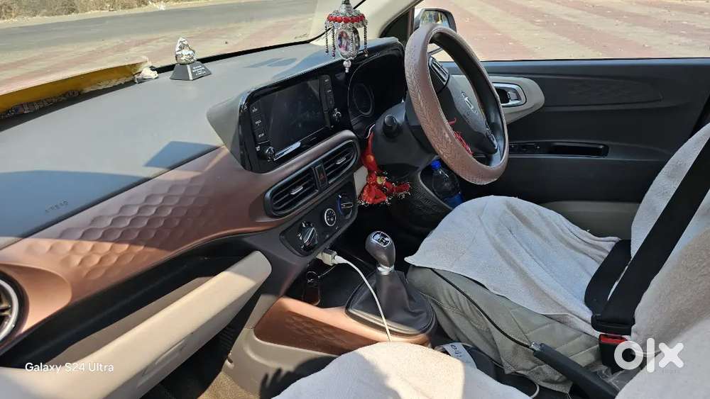 Hyundai Aura 2023 Petrol 36000 Km Driven Under Warranty