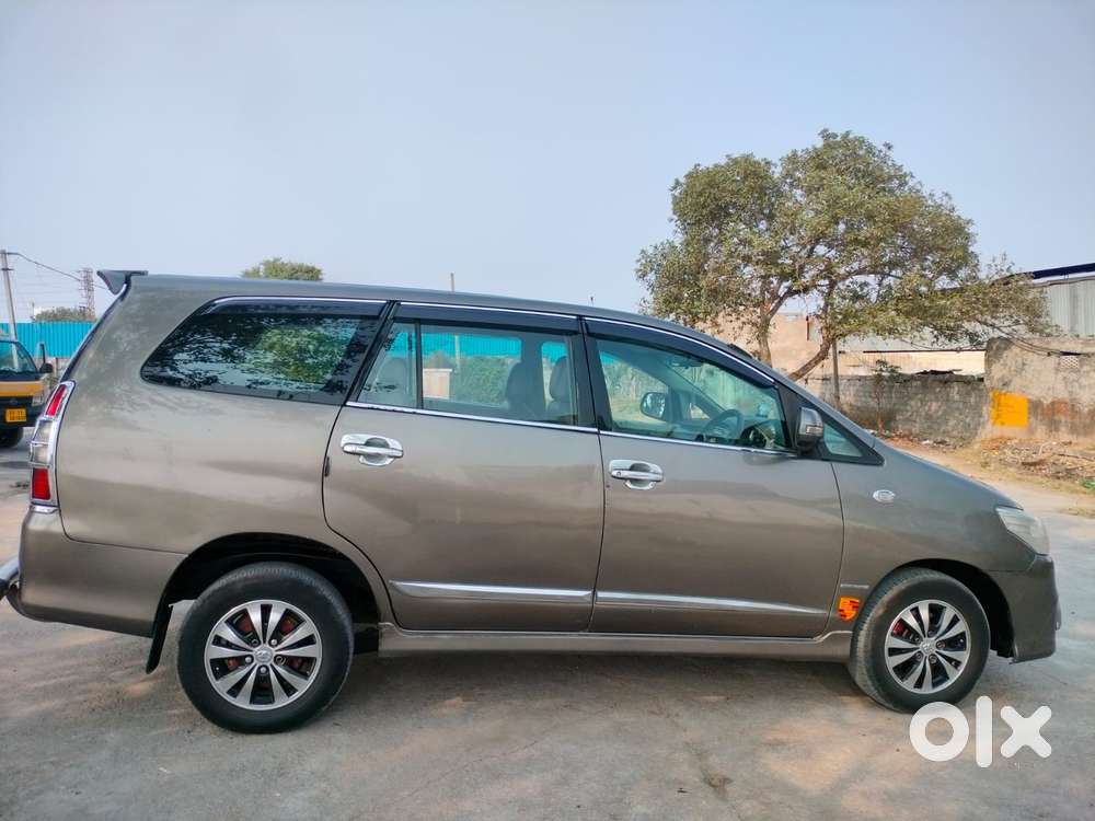 Toyota Innova 2012-2013 2.5 G (diesel) 8 Seater, 2014, Diesel