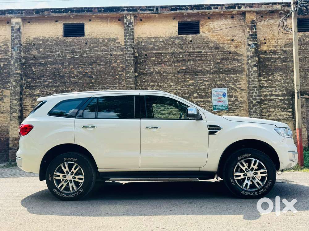 Ford Endeavour 3.2 Titanium At 4x4, 2017, Diesel