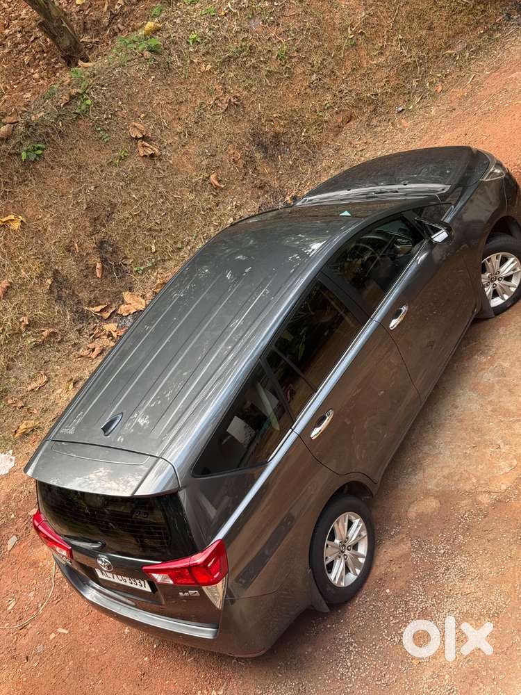 Toyota Innova Crysta Diesel 2016