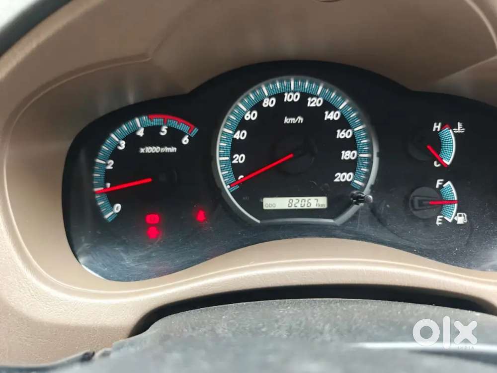 Toyota Innova 2.5 G 2015