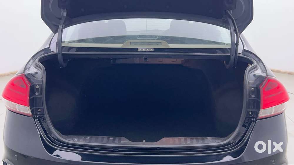 Maruti Suzuki Ciaz Alpha 1.5 At, 2022, Petrol