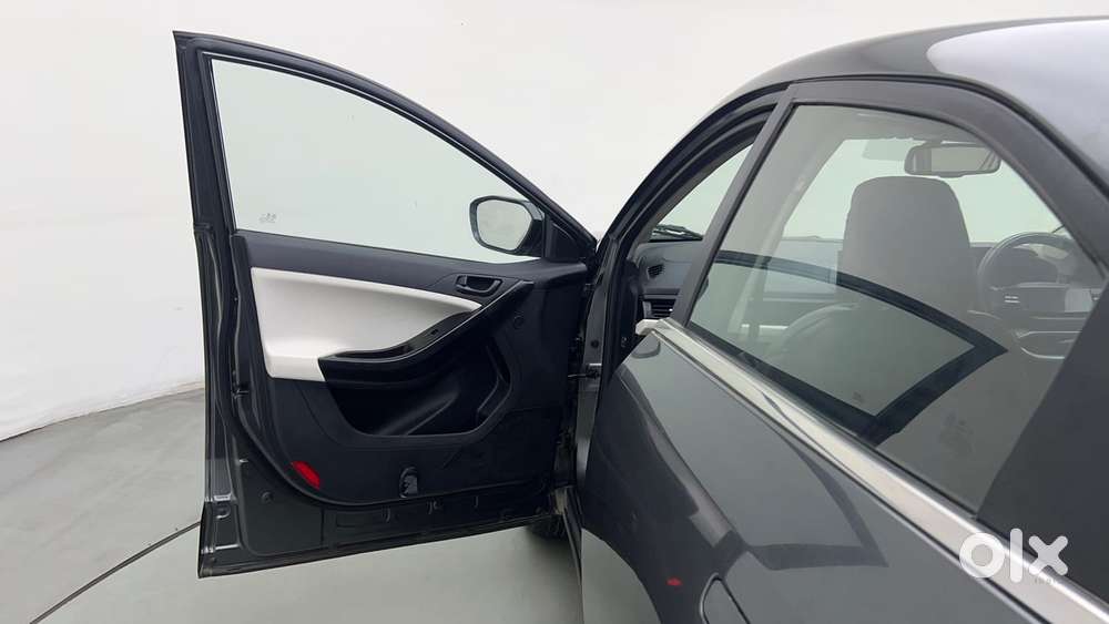 Tata Curvv Creative Plus S 1.2 Revotron Petrol 7dca, 2024, Petrol