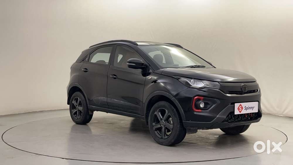Tata Nexon 1.2 Revotron Xz Plus Luxs Red Dark Edition Amt, 2023, Pet..