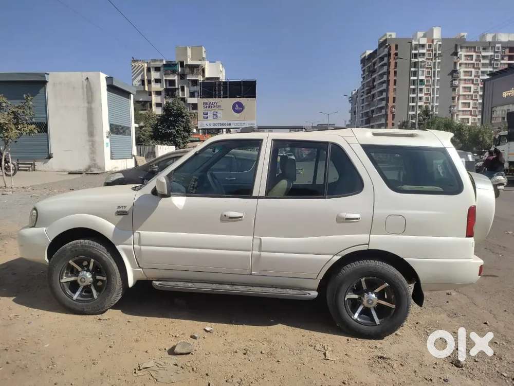 Tata Safari Dicor 2012