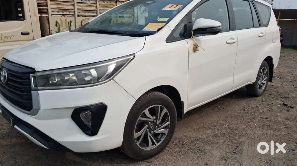 Toyota Innova 2022 Diesel 32000 Km Driven