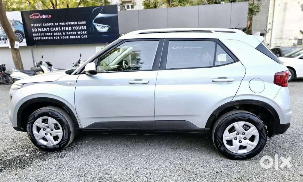 Hyundai Venue 1.2 S Plus, 2021, Petrol