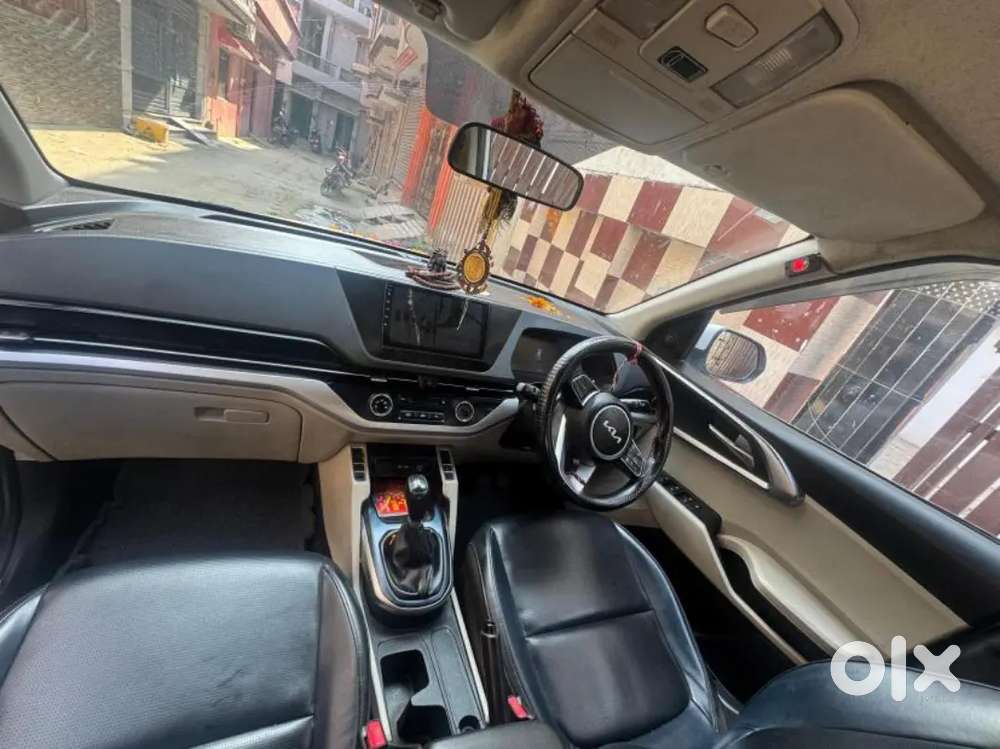 Kia Carens 1.4 Luxury 2023 Car