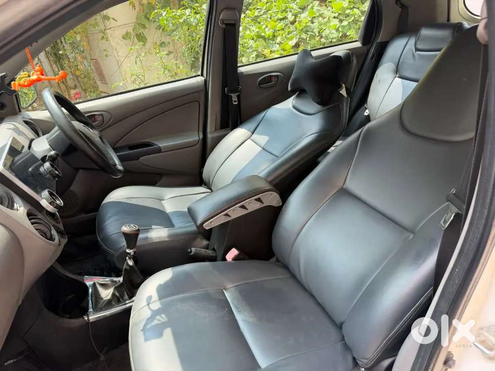 Toyota Etios Liva 2011