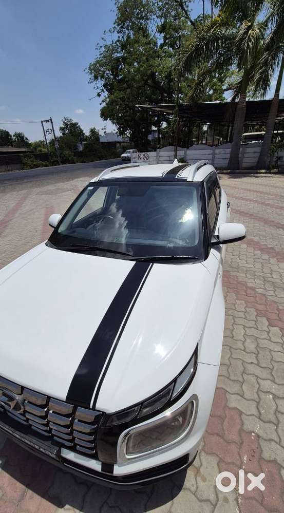 Hyundai Venue S Plus Mt 1.2 Kappa, 2021, Cng & Hybrids