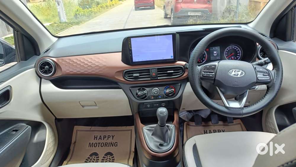 Hyundai Aura [2023-ongoing] 1.2 S Petrol Manual, 2025, Petrol