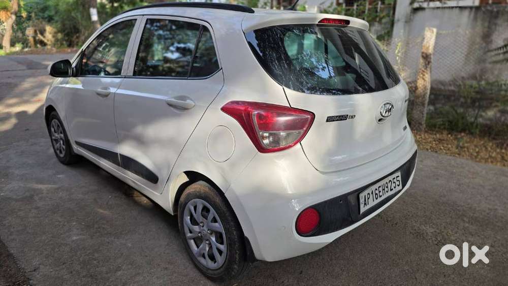 Hyundai Grand I10 1.2 Crdi Sportz, 2017, Diesel