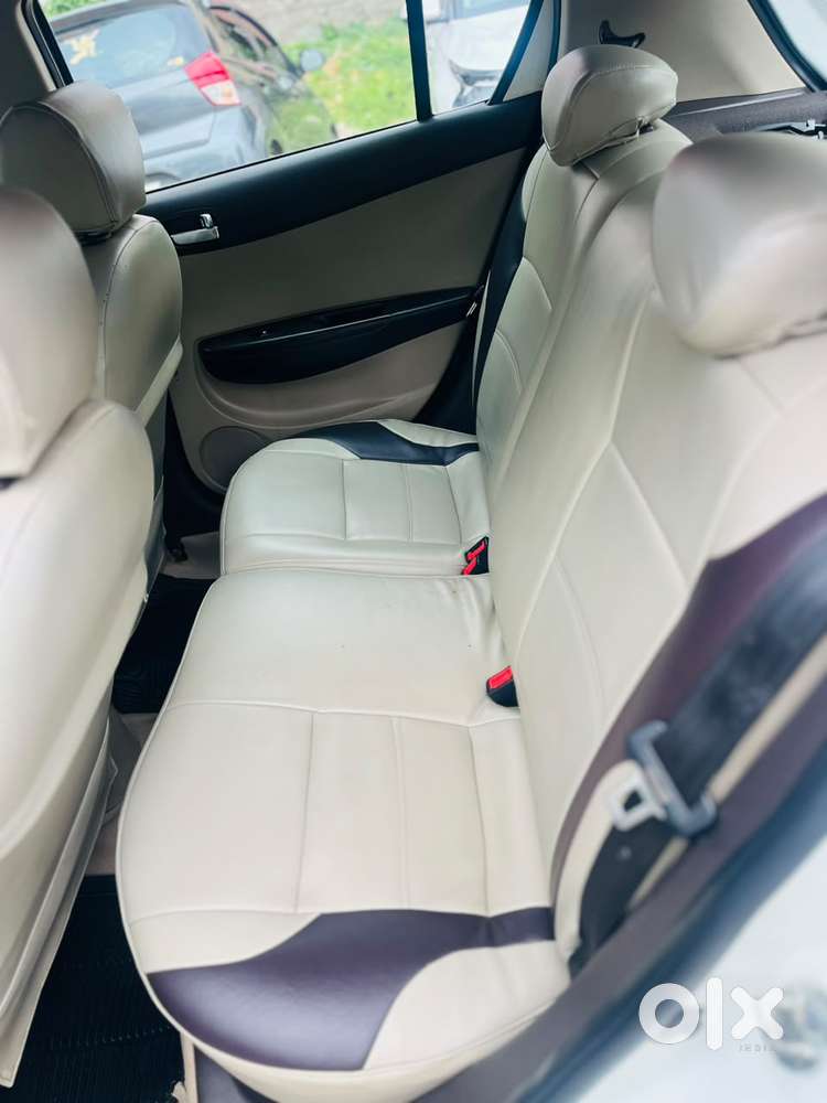 Hyundai I20 Sportz 1.4 Crdi 6 Speed Bs-iv, 2010, Diesel