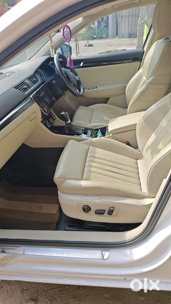 Skoda Superb 2.0 L&k Tsi At, 2020, Petrol