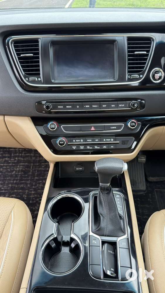 Kia Carnival Limousine, 2022, Diesel