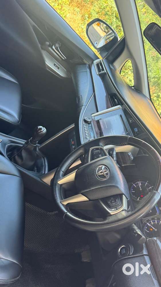 Toyota Innova Crysta 2.4 V, 2018, Diesel