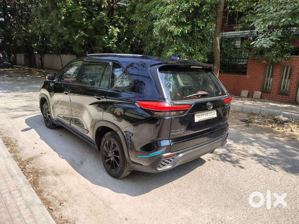 Toyota Innova Hycross 2.0 Gx 8 Str, 2023, Petrol