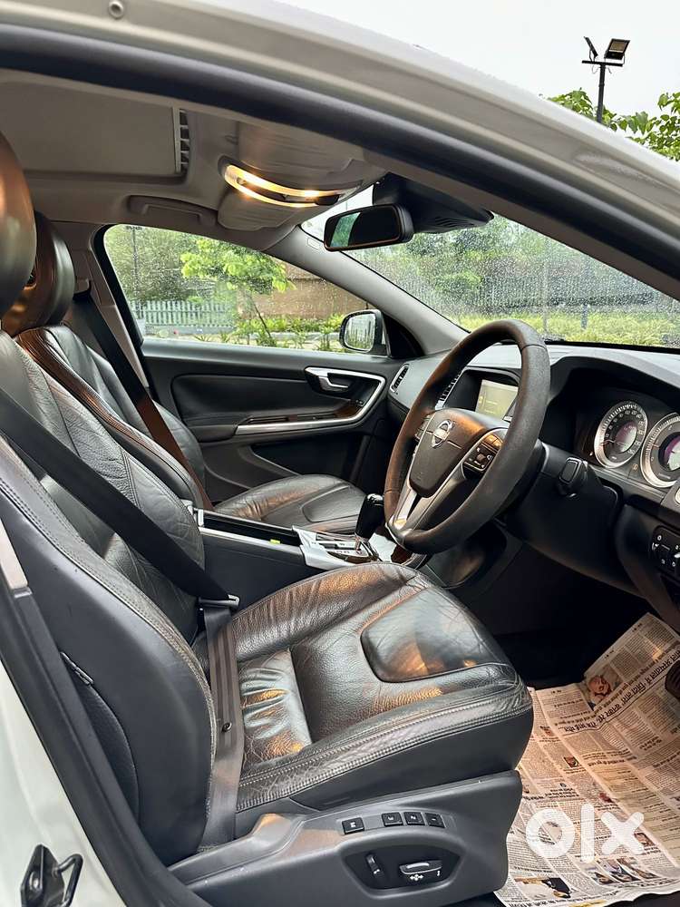 Volvo S60 Kinetic D3, 2012, Diesel