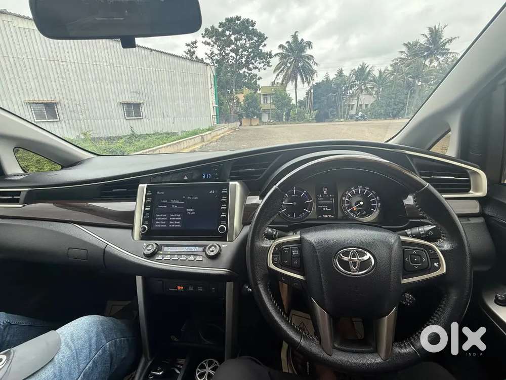 Toyota Innova Crysta Diesel 2022