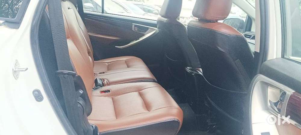 Toyota Innova Crysta 2.4 Gx Limited Edition At 8 Str, 2021, Diesel