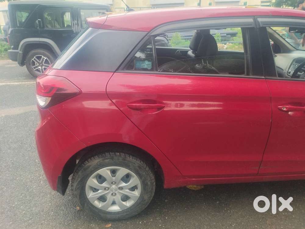 Hyundai I20 1.4 Asta (at), 2015, Diesel