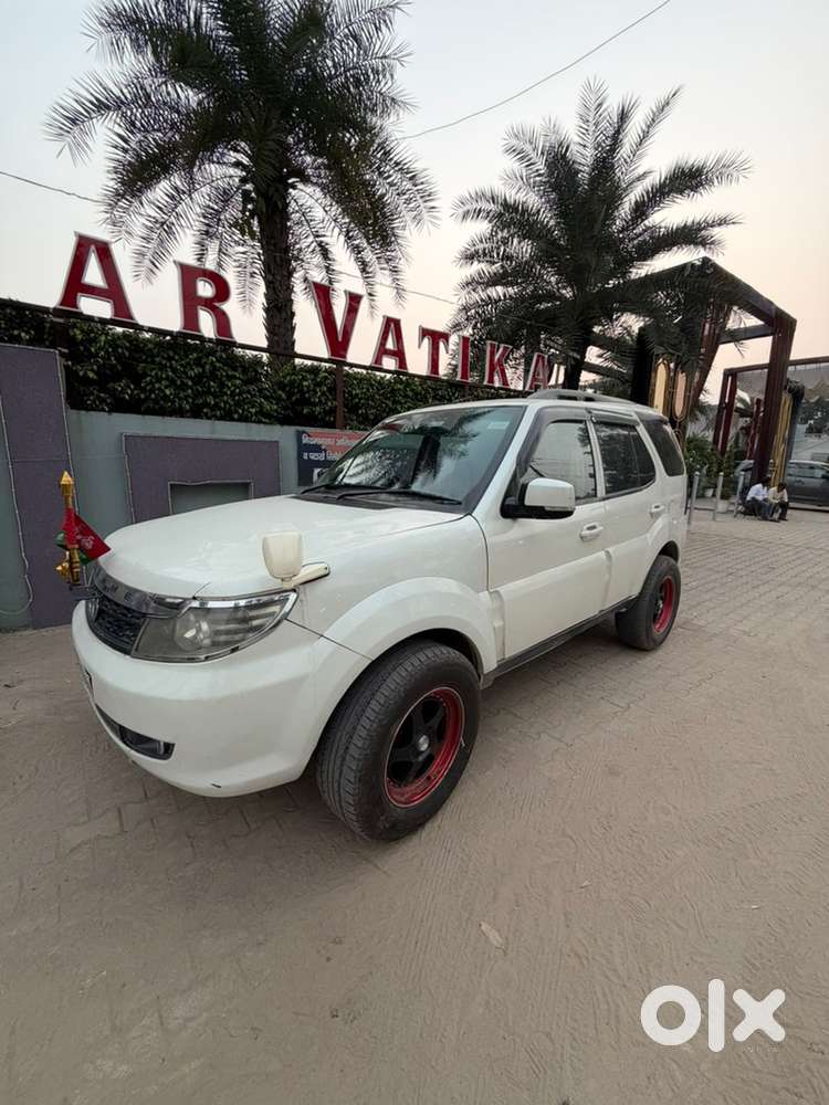 Tata Safari Storme 2014