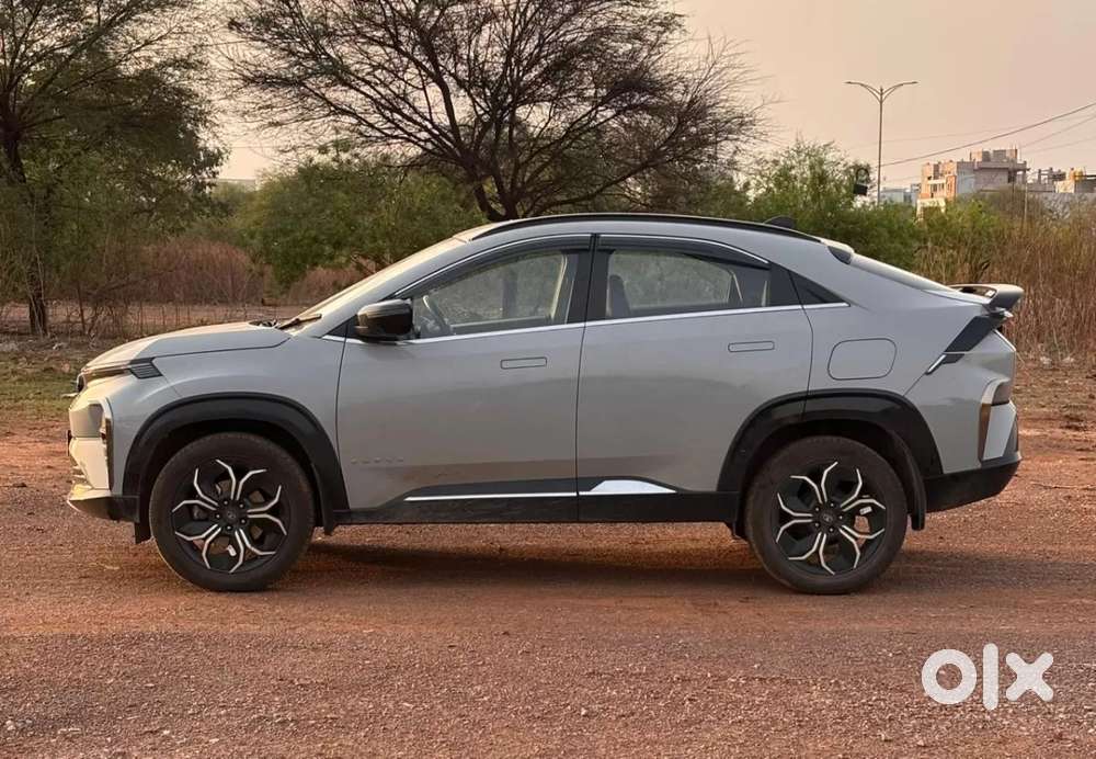 Tata Curvv S 1.2 Revotron Petrol 6mt, 2025, Petrol
