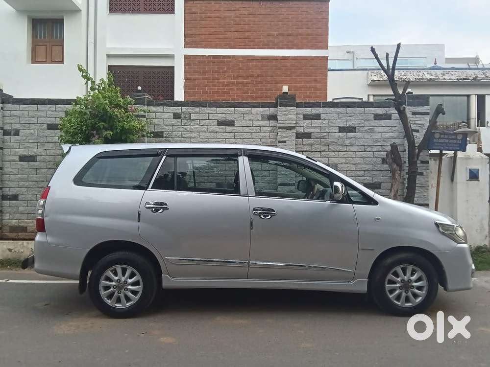 Toyota Innova 2.5 Gx 7 Seater Bs Iv, 2014, Diesel