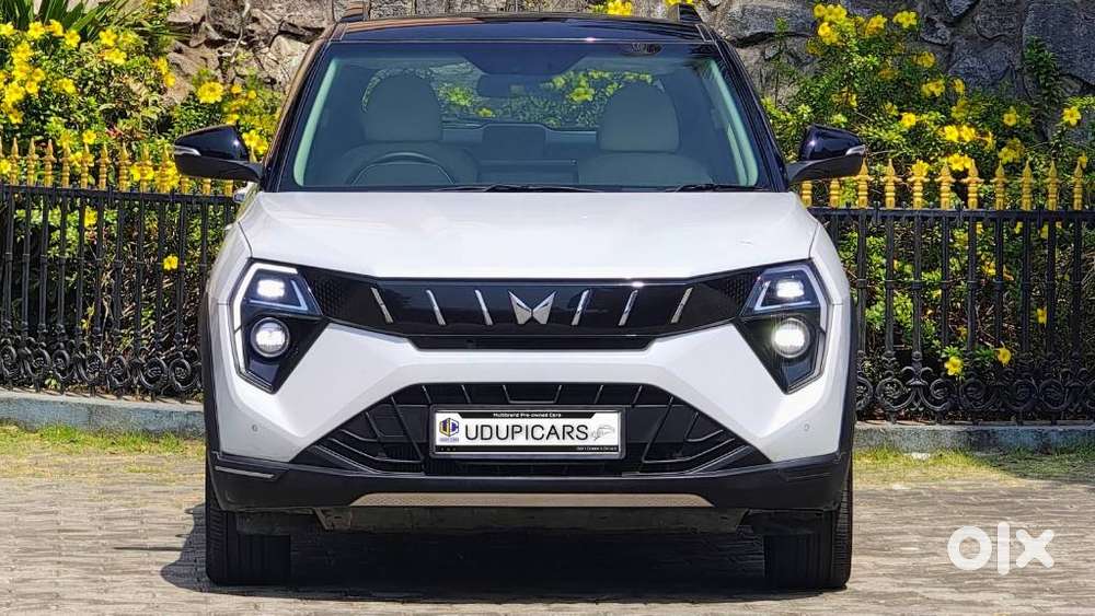Mahindra Xuv 3xo Ax7 Diesel Mt, 2024, Diesel