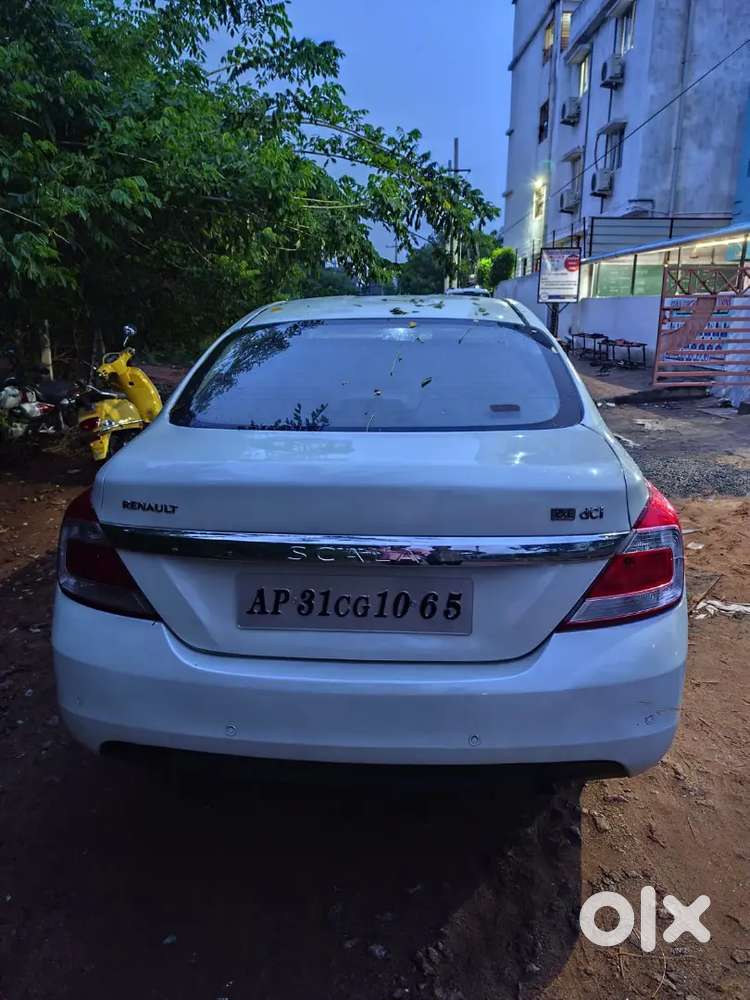 Renault Scala 2014 Diesel 30000 Km Driven