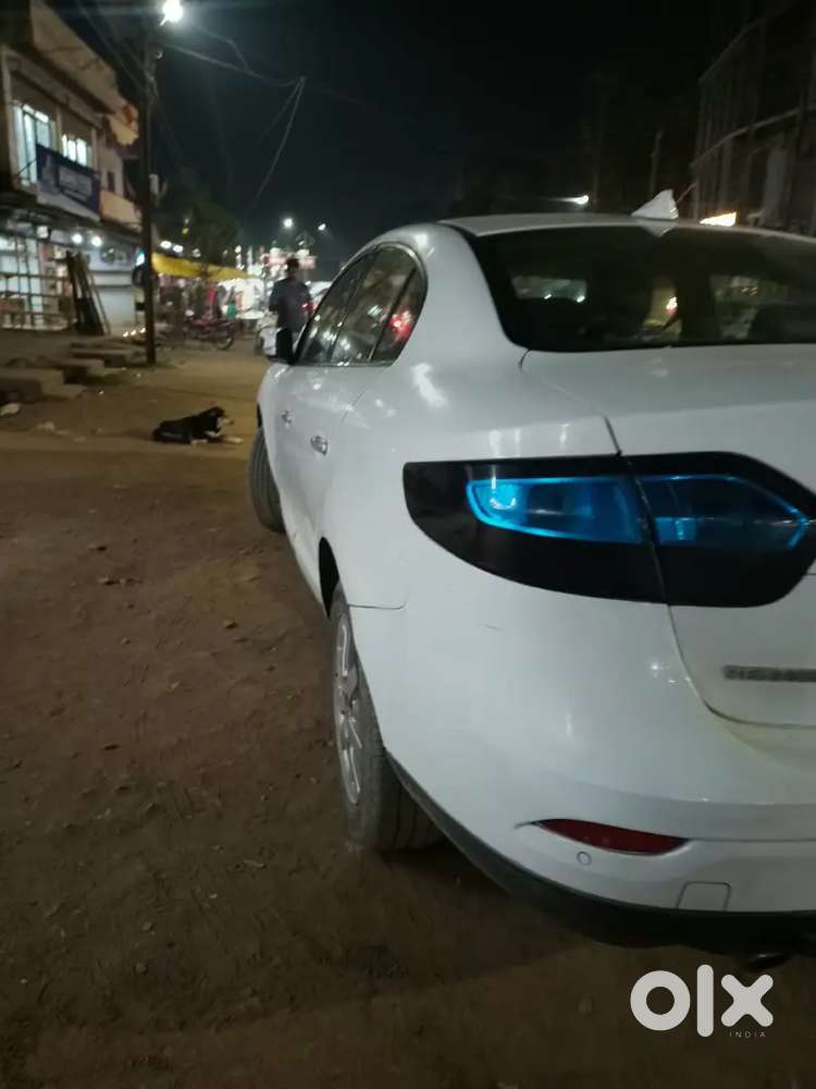 Renault Fluence 2013 Manual Diesel. Minor Painting