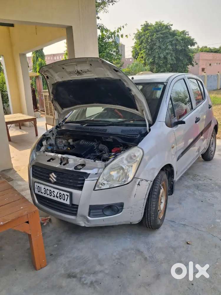 One Handed Car New Tyre New Battery