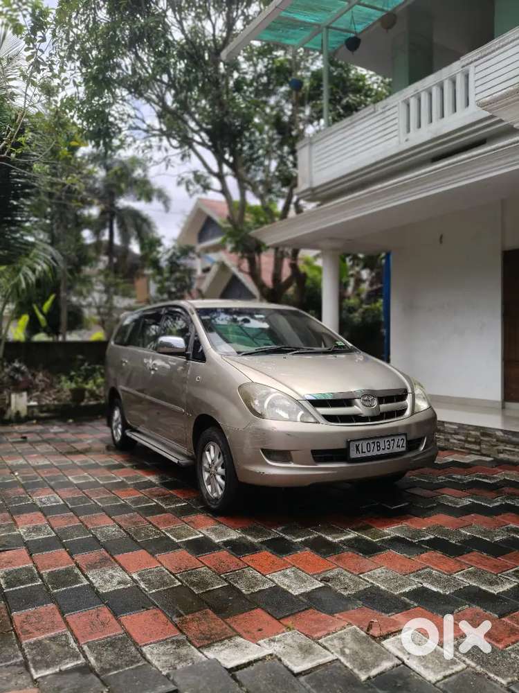 Toyota Innova 2.5 V 2008