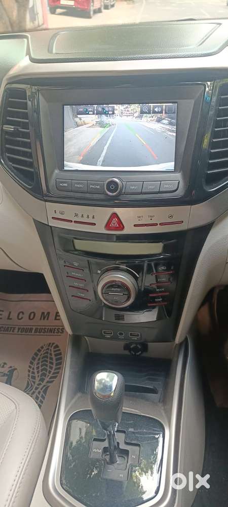 Mahindra Xuv300 W8 (o) 1.5 Diesel Amt, 2020, Diesel