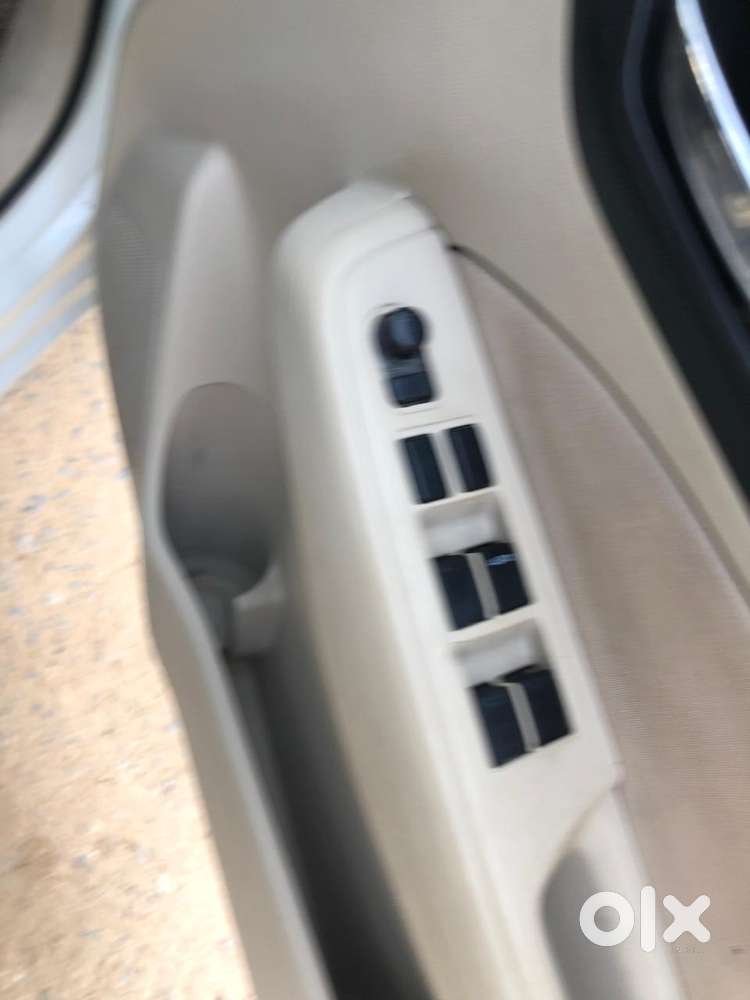 Maruti Suzuki Dzire 1.2 Vxi Cng, 2022, Petrol