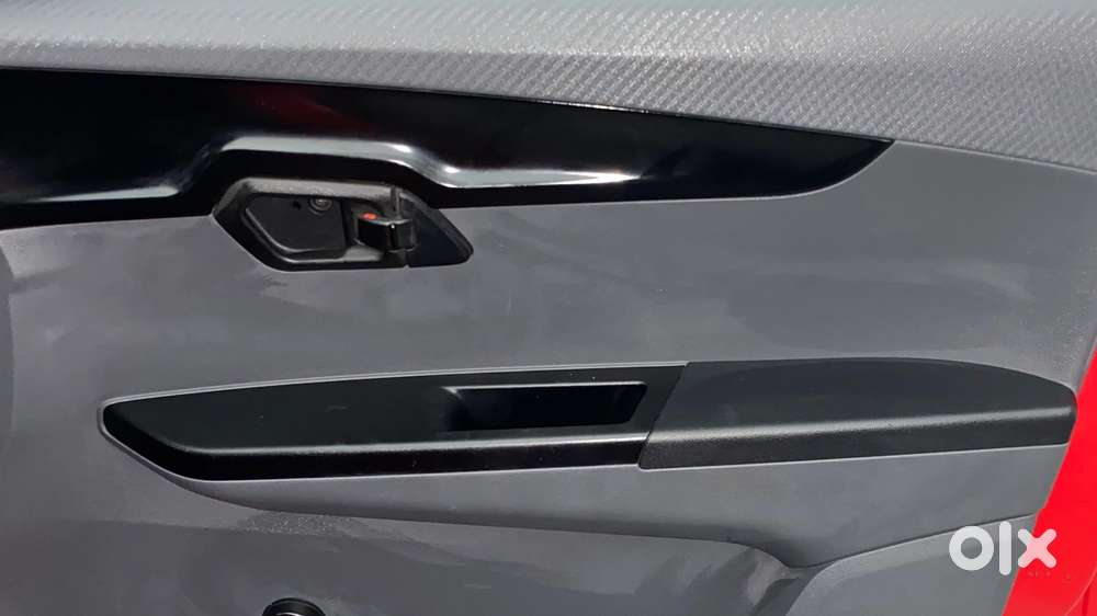 Mahindra Kuv100 Nxt 1.2 K2 Petrol 6 Str, 2018, Cng & Hybrids