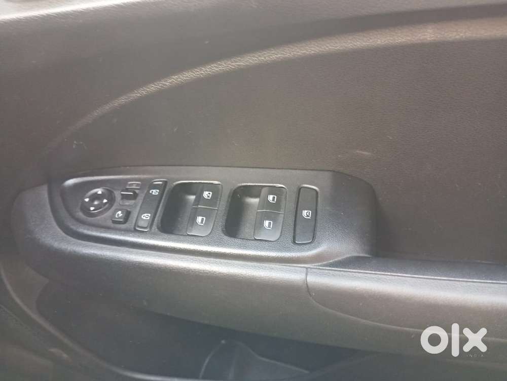 Hyundai Venue Sx Plus Turbo Dct, 2019, Petrol