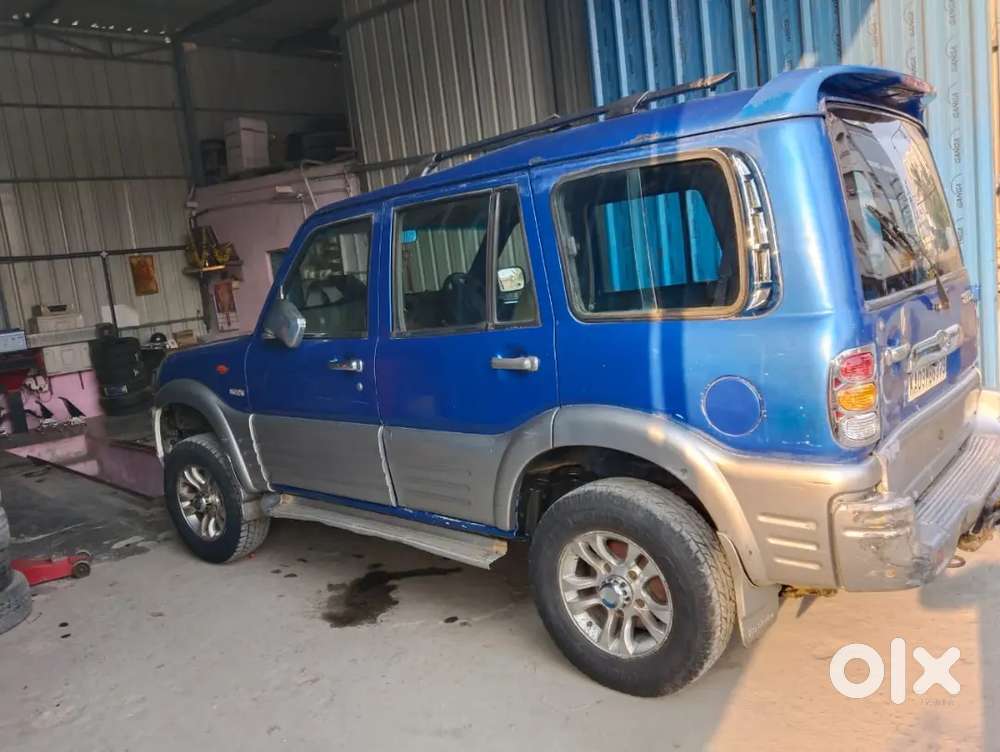 Mahindra Scorpio 2003