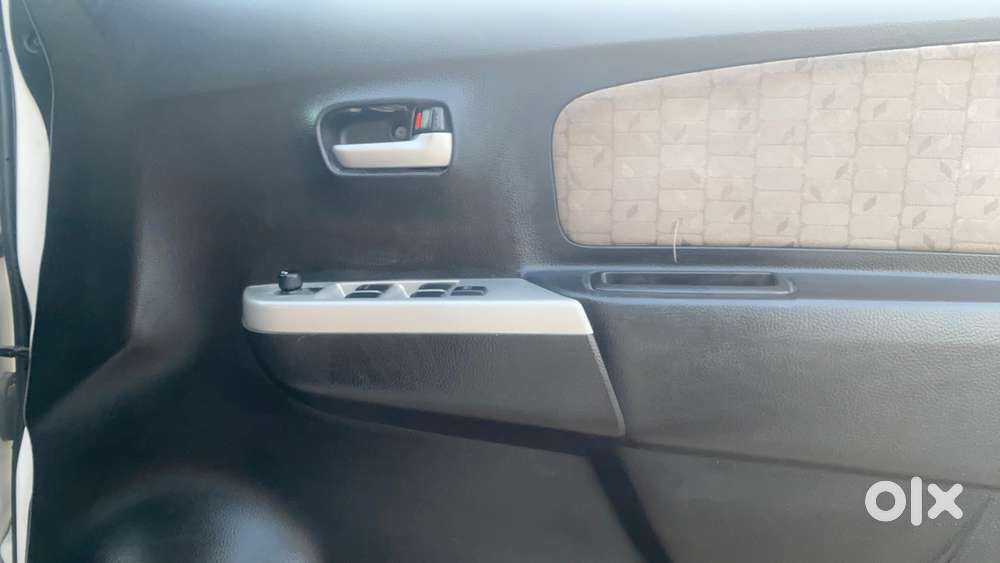 Maruti Suzuki Wagon R 1.0 Vxi Amt, 2015, Petrol